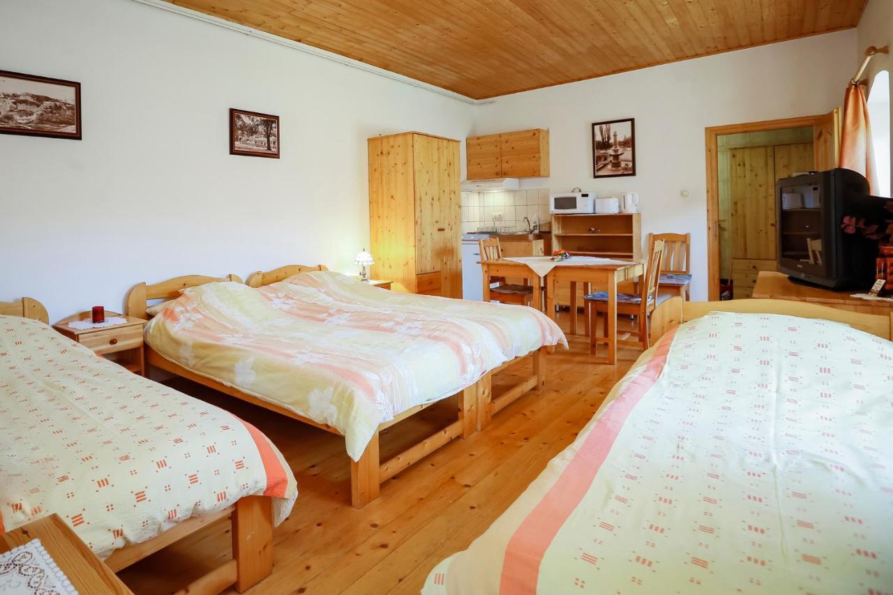Eletfa Vendeghaz Hotel Eger Bagian luar foto
